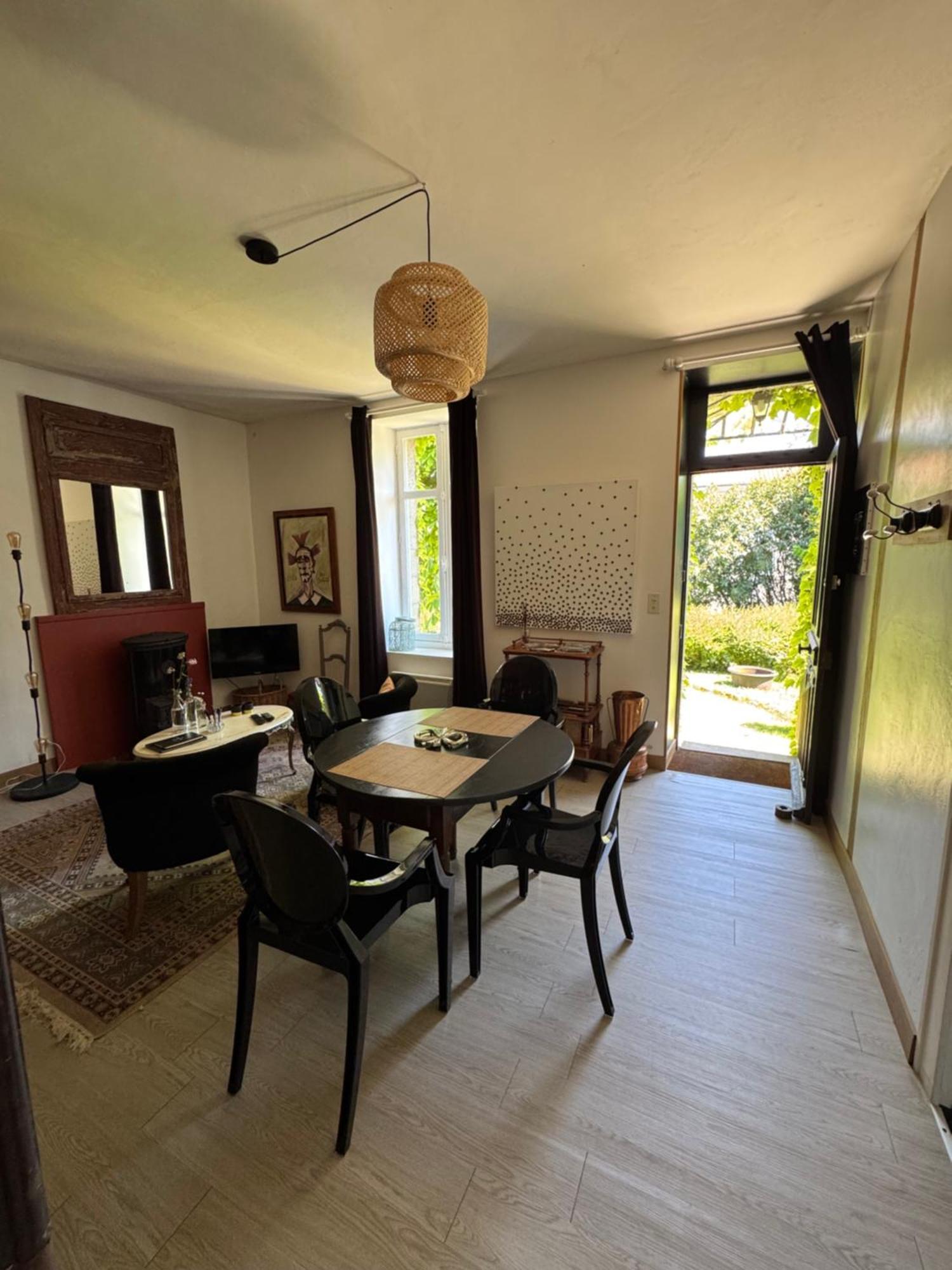 Cottage-Saint Laurent Sur Sevre Екстериор снимка
