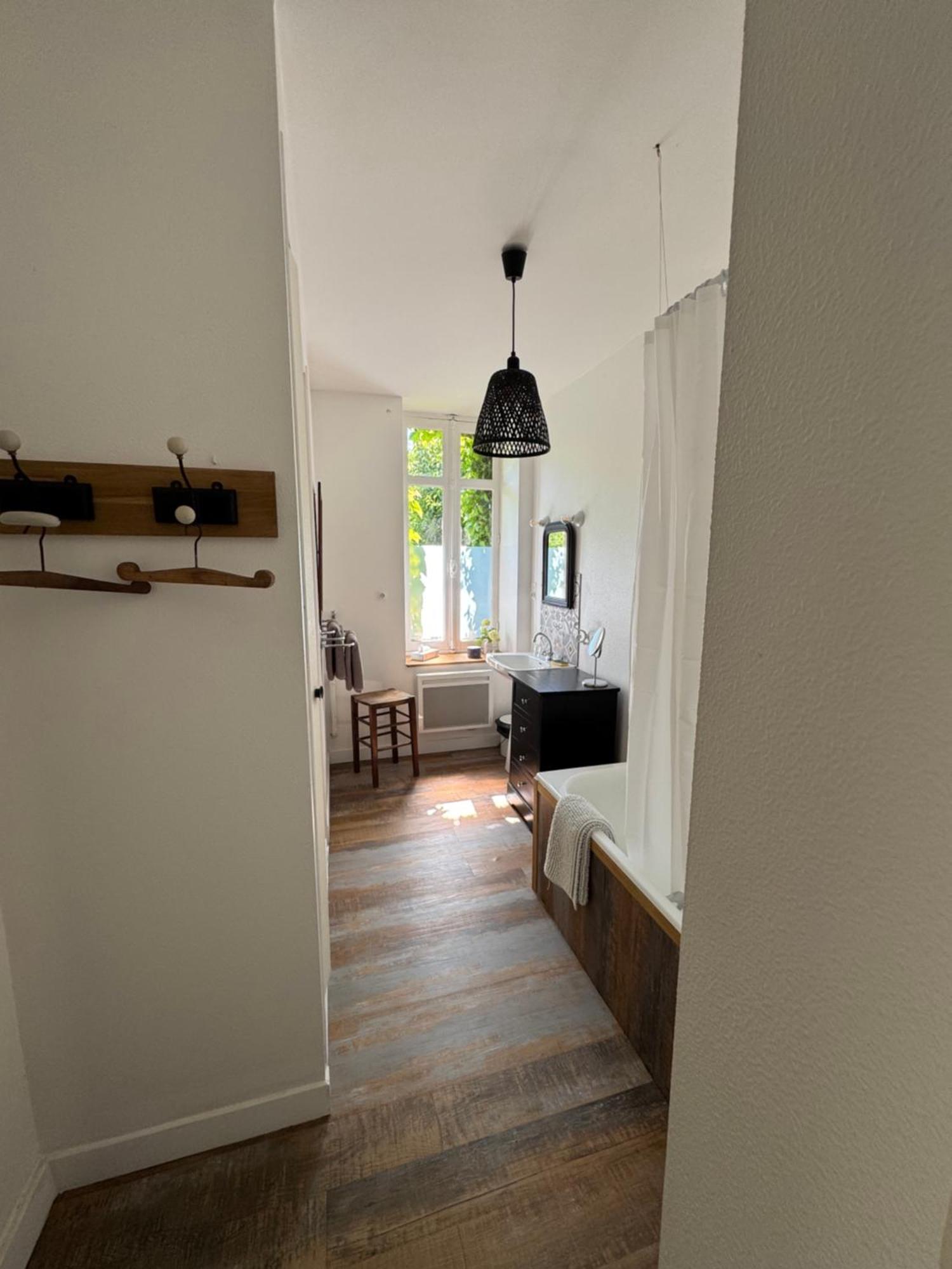 Cottage-Saint Laurent Sur Sevre Екстериор снимка